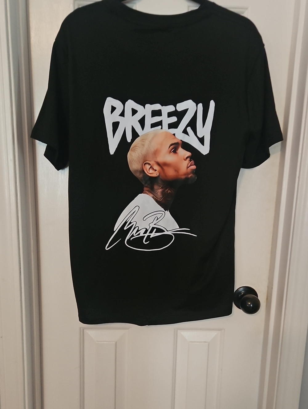 Breezy Graphic Black Short Sleeve Tee